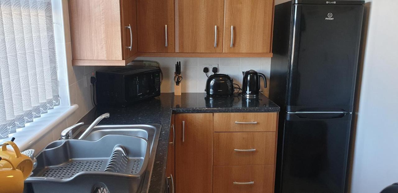 Lockinbar Holiday Apartments Тенби Экстерьер фото